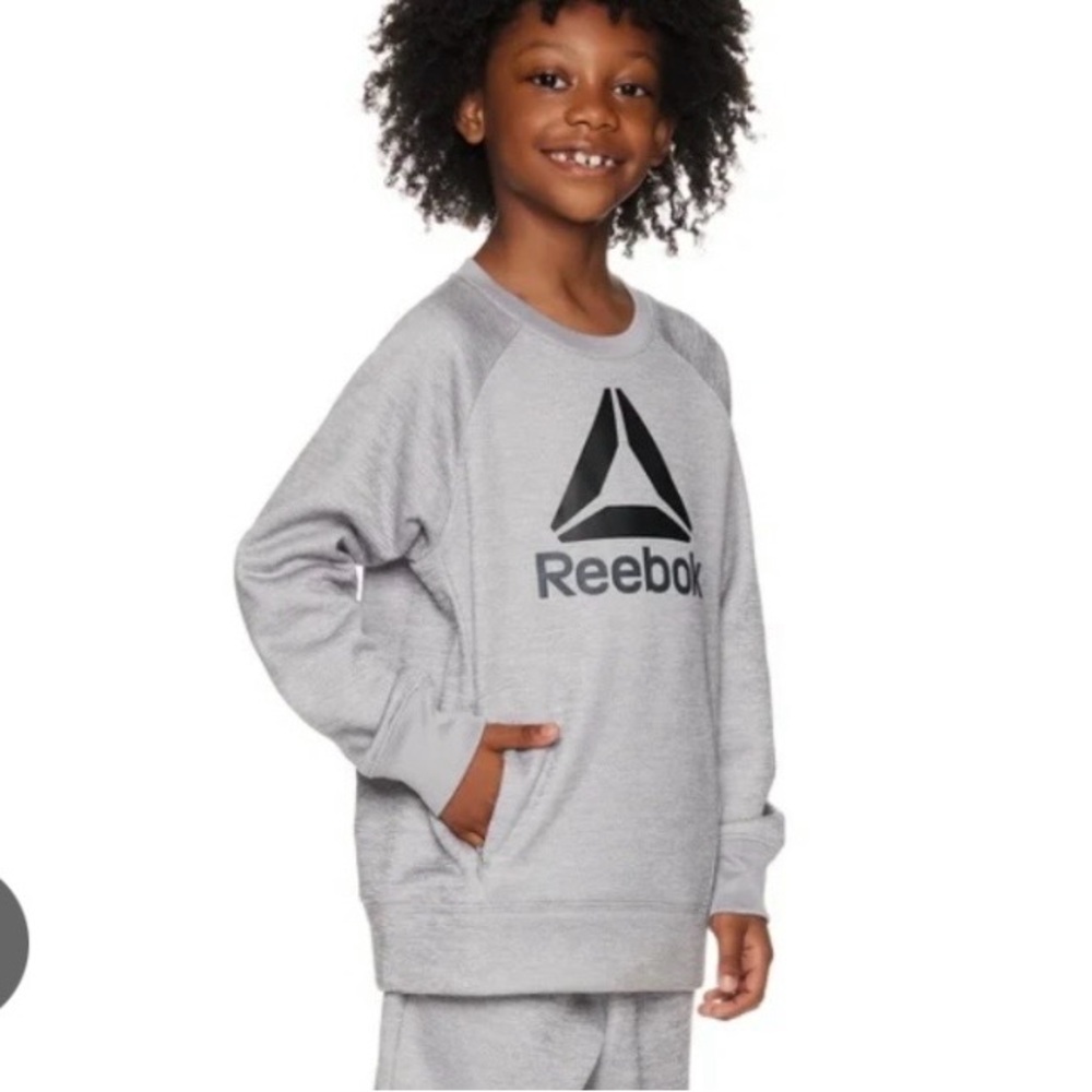 Boys youth large relaxed reebok pullover